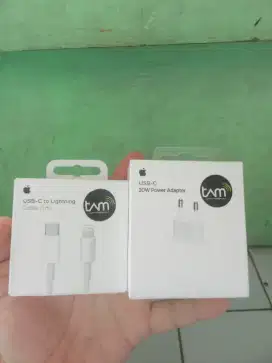 Adaptor Original Tam Iphone 20watt+Kabel Data Tipe C To Lighting