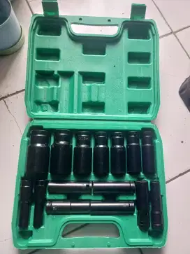 X ADA YG MINAT  MATA  SOK  PNJANG  8-19 MM   250  NET AJ. BHAN TEBAL.