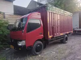 Toyota dyna 110Et