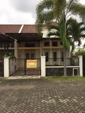 disewakan centralpark gunung anyar 2 kamar