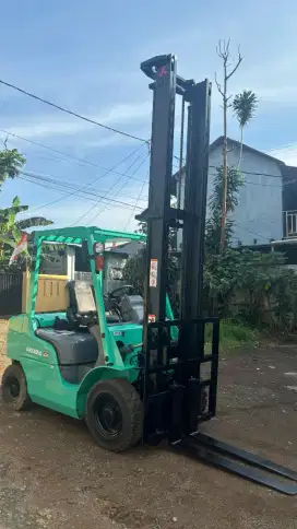 Forklift Mitsubishi 2,5 Ton,Manual,Tiang 5 Meter,Mesin S4S,Tahun 2017