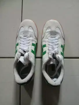 Sepatu onitsuka tiger