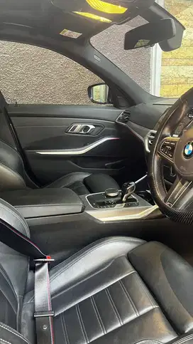 BMW G20 330i 2020