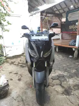 YAMAHA XMAX 250 THN 2017
