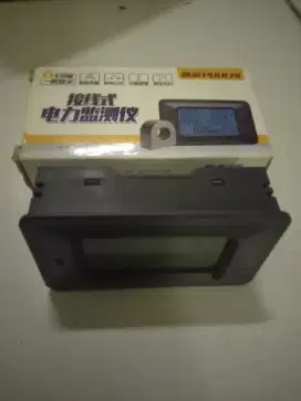 Panel meter kondisi bagus masih baru ga kepakai