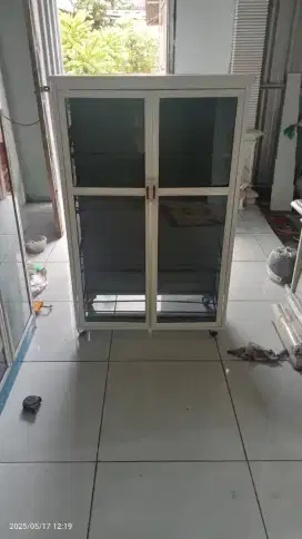 Rak sepatu alumunium