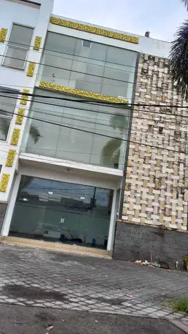 Ruko sewa di kompleks pertokoan Denpasar