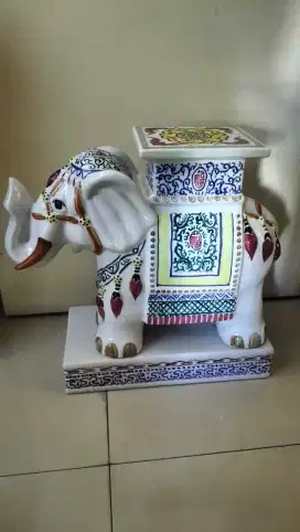Keramik Gajah dari Thailand