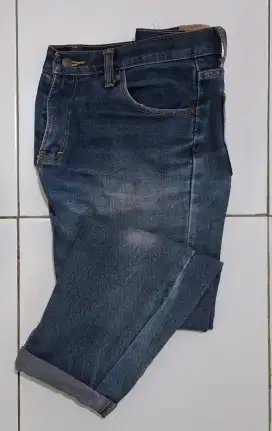 Jeans pria (bahan tidak melar)