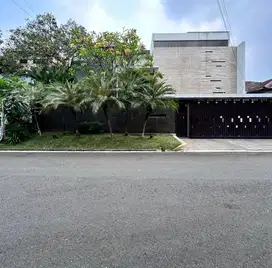 RUMAH PONDOK INDAH, DESIGN MEWAH, SWIMMING POOL, LT 574, LB 758, SHM