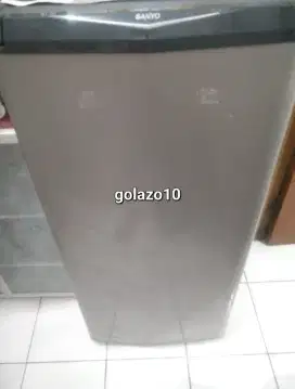 For Sale Dijual Kulkas Sanyo Second 2nd