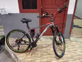 MTB United Clovis 5.00 size M + Free Aksesoris