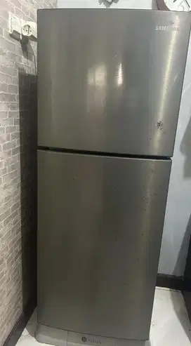 Di Jual Kulkas 2 Pintu