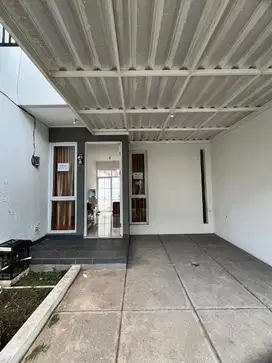 DijualRumah 2 lantai di Magnolia Jatake, Tangerang