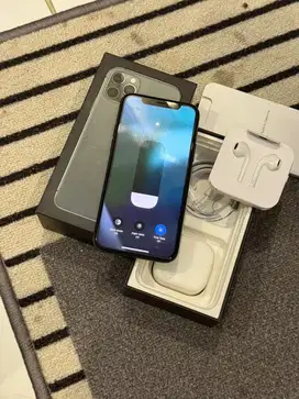 Dijual Iphone 11 Pro 256GB Green Mulus Lengkap Terdaftar