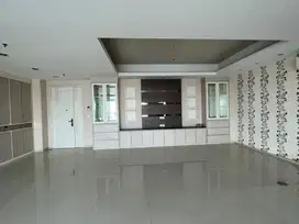 Condominium Cambridge Tower Mozart Lantai 7