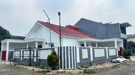 Jual rumah hoek baru di renov full