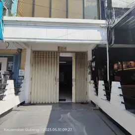 Disewakan Cepat 4Lt Strategis di Ruko Barata Jaya Surabaya