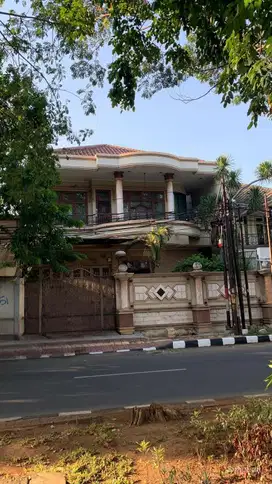 Dijual Rumah Mewah Di Jl Kartini Raya Semarang Kota letak strategis