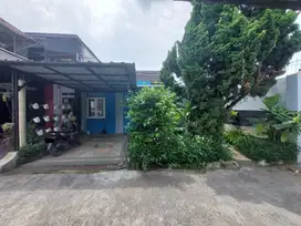 Rumah Nyaman Ada Taman Depan dan Belakang di Kopo Permai