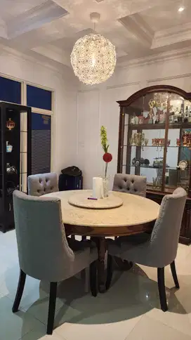 Rumah Bagus Dijual cepat Semi Furnish Di Cluster Taman Golf Modernland