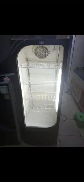Jual showcase kulkas pendingin minuman ukuran 4 rak merk GEA