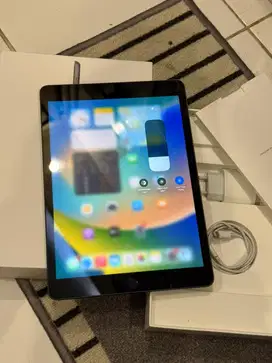 Dijual Ipad 9 Grey 64GB Wifi Only Ex Resmi Ibox lengkap