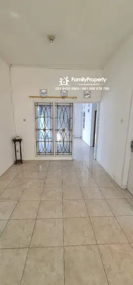 Rumah Dekat Arteri Soekarno Hatta, Semarang Timur