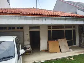 Dijual Rumah hitung tanah dekat  ke perkantoran di Kebayoran Baru