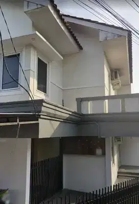 Dijual rumah full kos2an 16 pintu murah di kebayoran baru