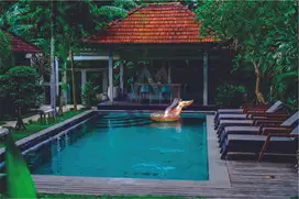 For Sale Villa Eropa Style With Big Garden lokasi kerobokan