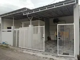 Rumah 1,5 Lantai Di River View Sidoarjo