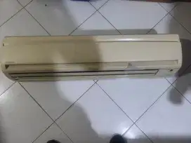 Ac Daikin 2 pk jarang pake