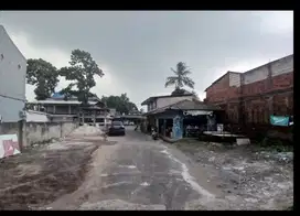 Dijual toko material dan Tanah di jalan raya kranggan