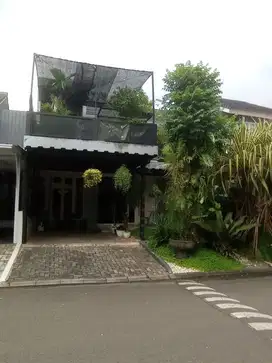 dijual rumah asri 2 lantai di citra grand cibubur