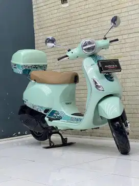 LIMITED EDITION‼️ VESPA LX 125 BATIK 2022 PMK 2023 MULUS ODO 1RB