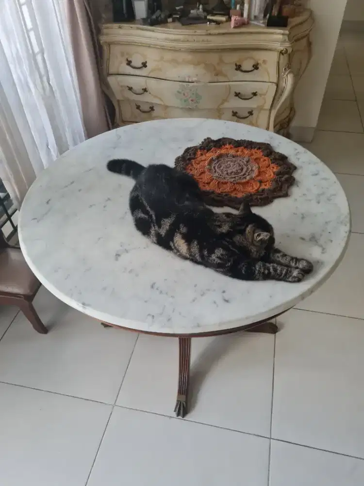Meja jati marmer