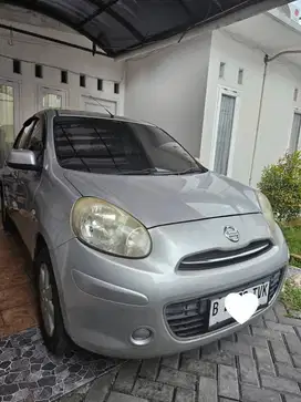 DIJUAL NISSAN MARCH XS MATIC