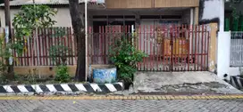 Dijual Rumah Bratang Binangun