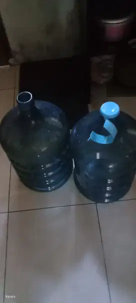 Galon Aqua bekas