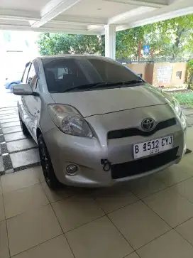 Yaris E matic mdl facelift 2012 pjk pnjng KM low velg HSR yg mahal