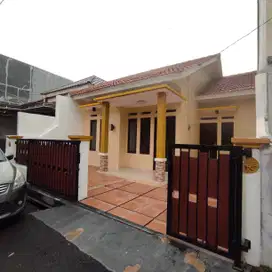 DIJUAL RUMAH LT 100 BANGUNAN BARU LOKASI STRATEGIS DAERAH BEKASI KOTA
