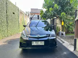 Toyota Wish 1.8 AT Full Option 2004
