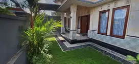Dijual Rumah dengan Sentuhan Tradisional di Lingkungan yang Asri