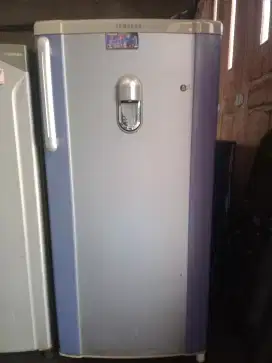 Lemari es 1 pintu