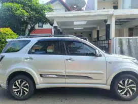 TOYOTA RUSH ANTIK LOW KM