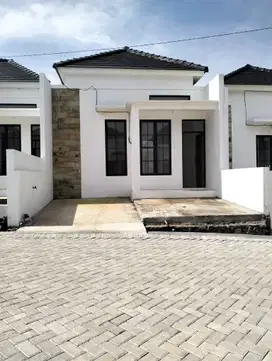 DiJual Rumah MURAH 1LT lokasi selangkah SMAN 9 Banymanik Semarang