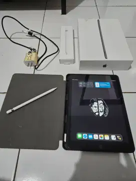 iPad Gen 9 Wi-Fi 64GB Space Grey + Apple Pencil Gen 1