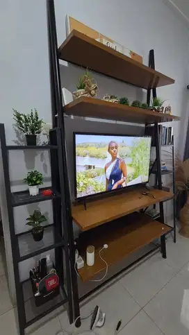 Rak TV 4 tingkat, kokoh, sangat bagus