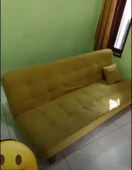 Jual Sofa 2 in 1 bisa jadi tempat tidur masih bagus